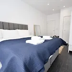 Compact & Convenient 1 Bed In Bradford (West Yorkshire)