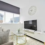 Compact & Convenient 1 Bed In