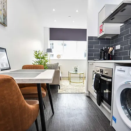 Compact & Convenient 1 Bed In