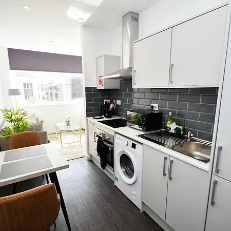 Compact & Convenient 1 Bed In Apartament Bradford (West Yorkshire)