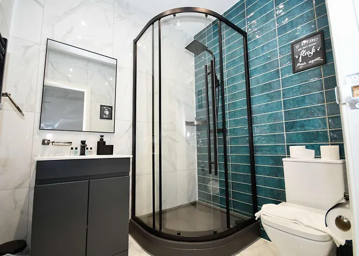 Compact & Convenient 1 Bed In דירה בראדפורד