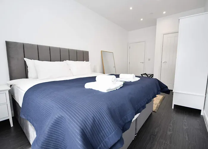 Compact & Convenient 1 Bed In *