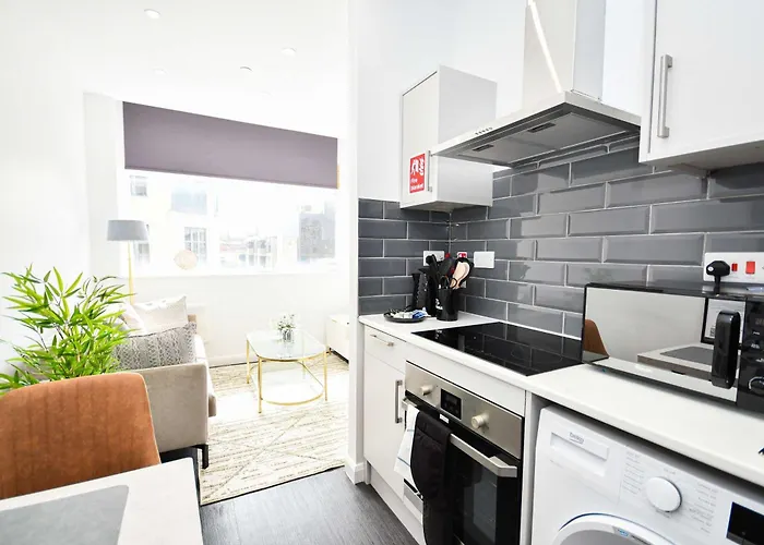 דירה Compact & Convenient 1 Bed In